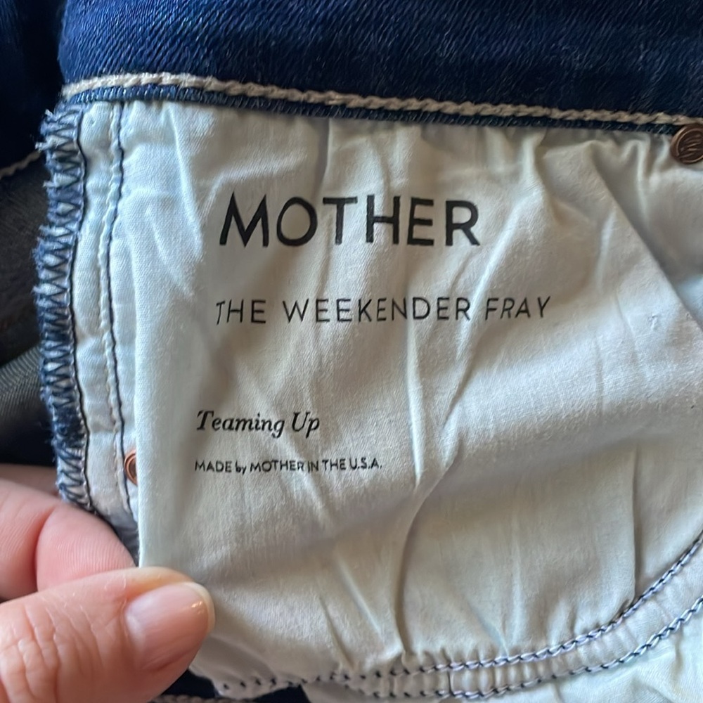 Mother Denim The Weekend Flare Jeans size 29 in Teaming Up Wash - Picture 5 of 9